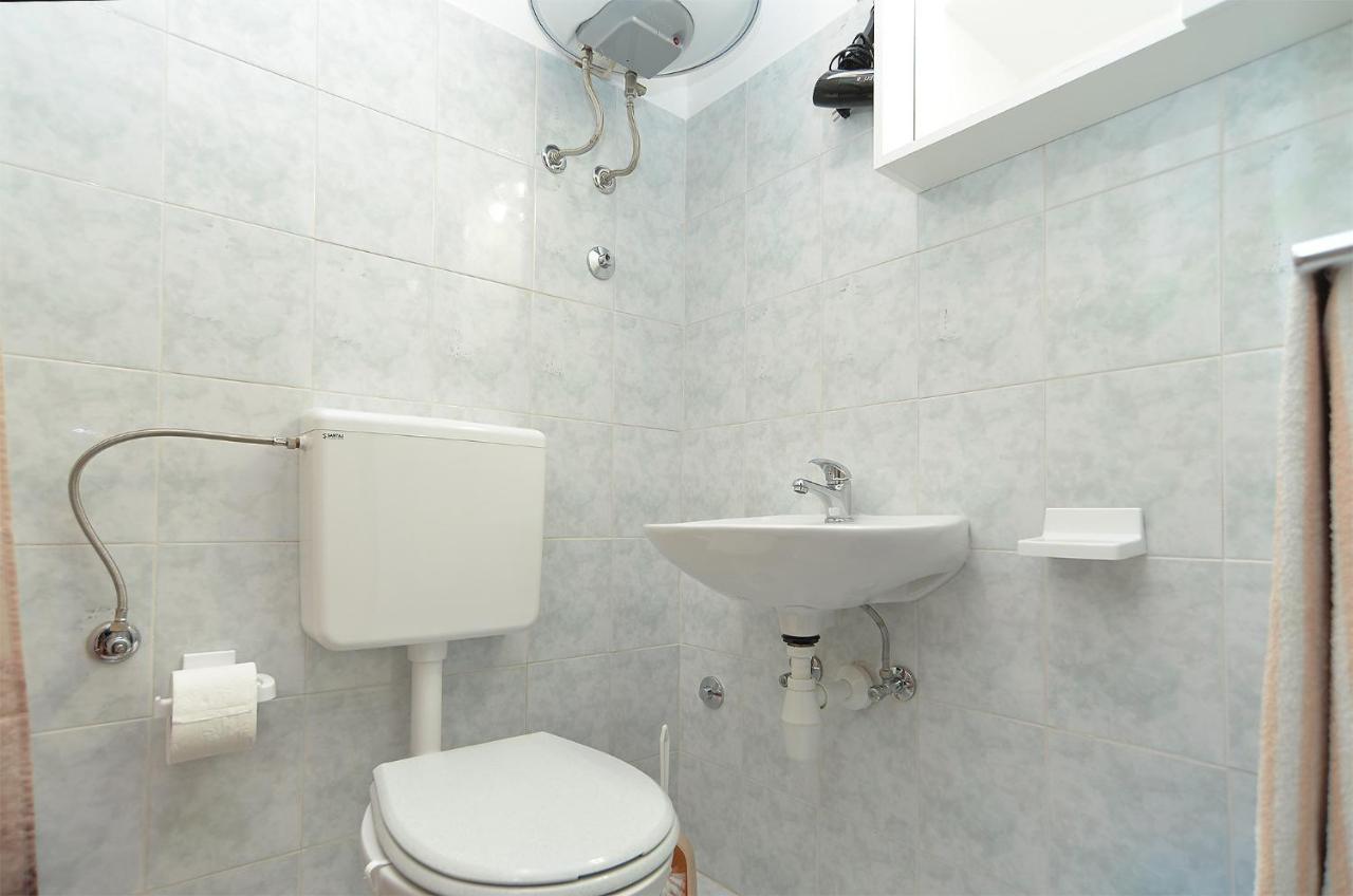 Rooms Veli Vrh 2208 Pula Buitenkant foto