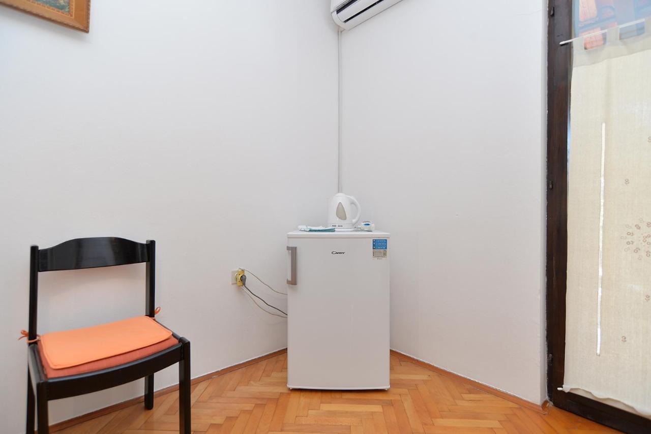 Rooms Veli Vrh 2208 Pula Buitenkant foto